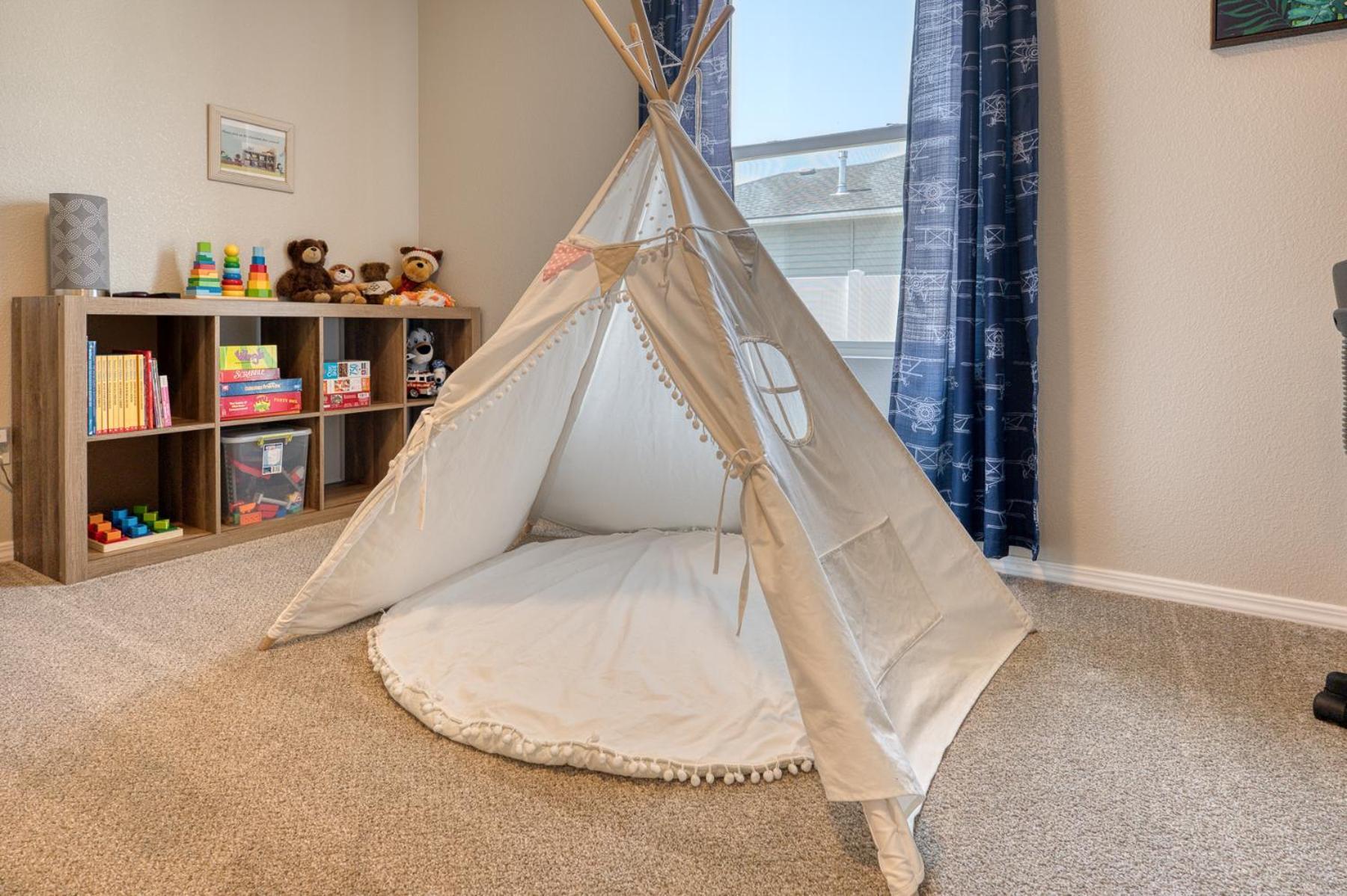 Family Friendly Playroom Garage Caldwell Exteriér fotografie